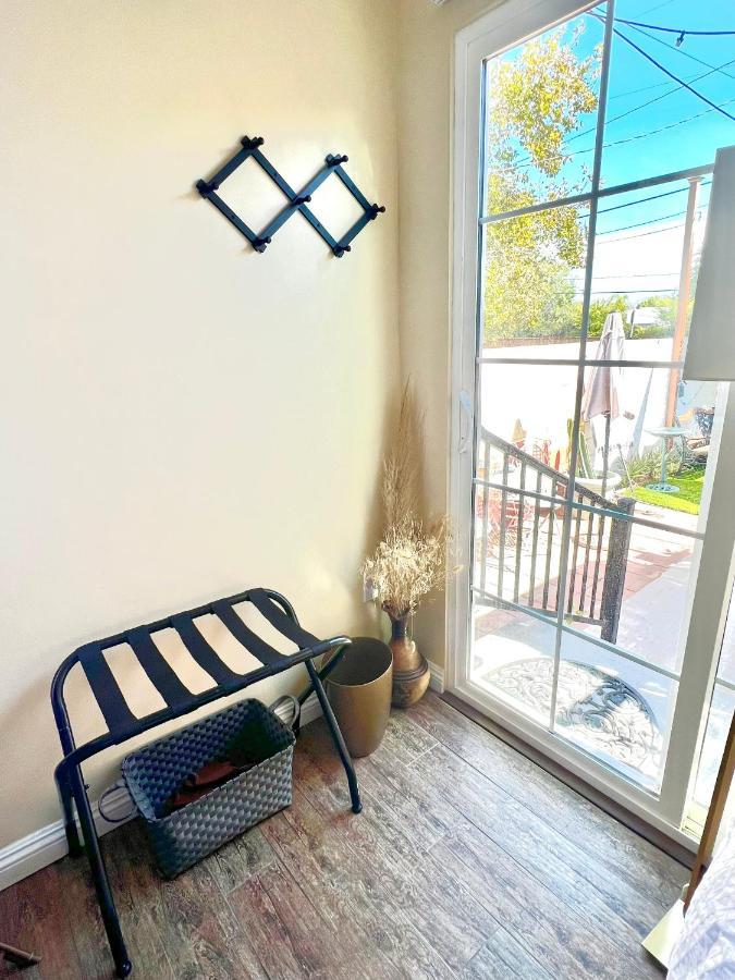 Sweet Tuscan Dreams-Private Entrance & Bathroom With Patio Los Angeles Exterior photo